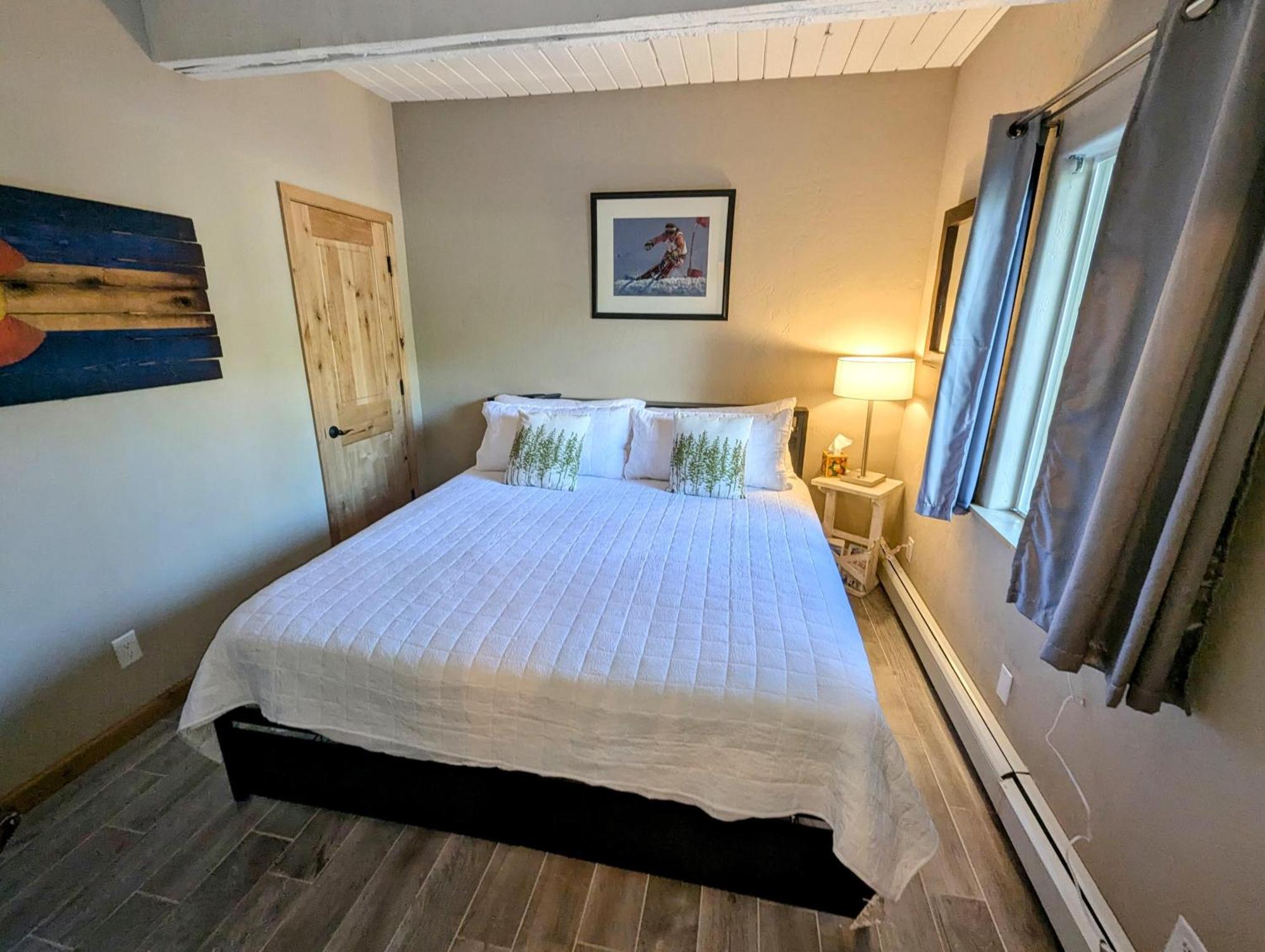 Main Street Breck, Walk Everywhere! Apartment